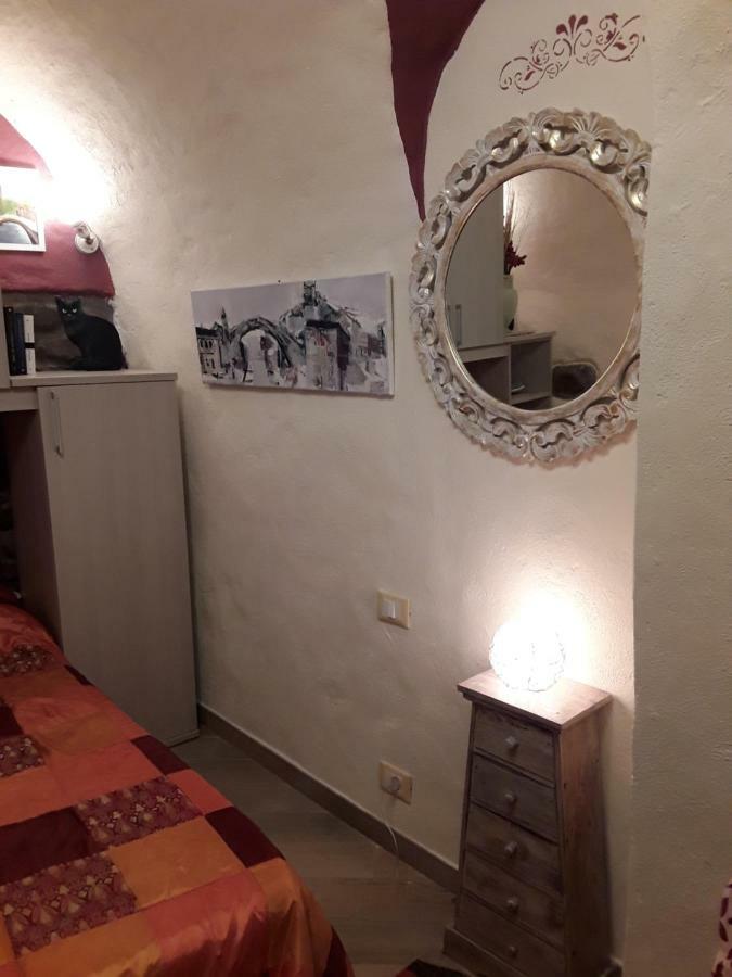 Il Torchio Apartment Dolceacqua Exterior photo